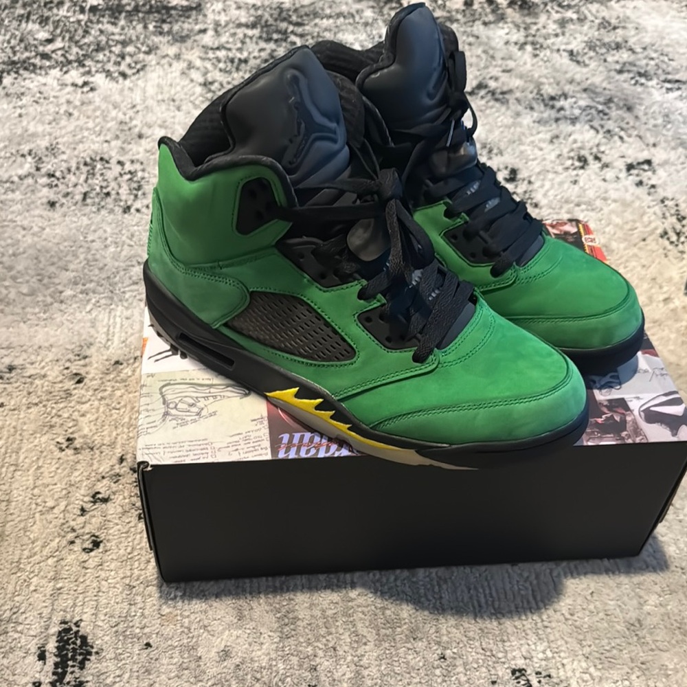 Air Jordan 5 Retro - Picture 4 of 6